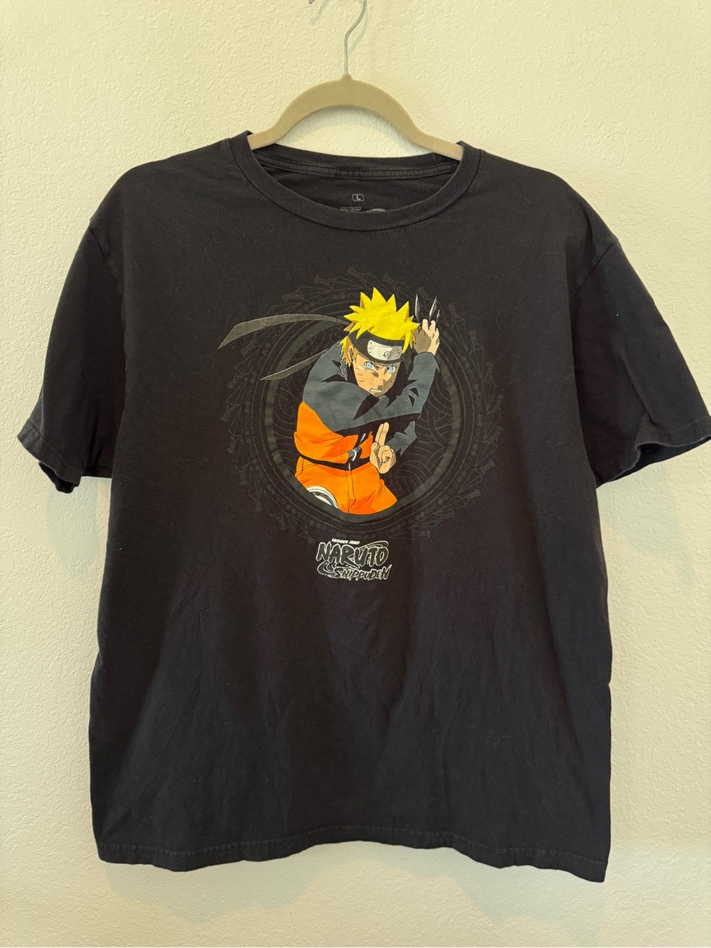 Vintage Shonen Jump NARUTO Shippuden Anime T-Shirt